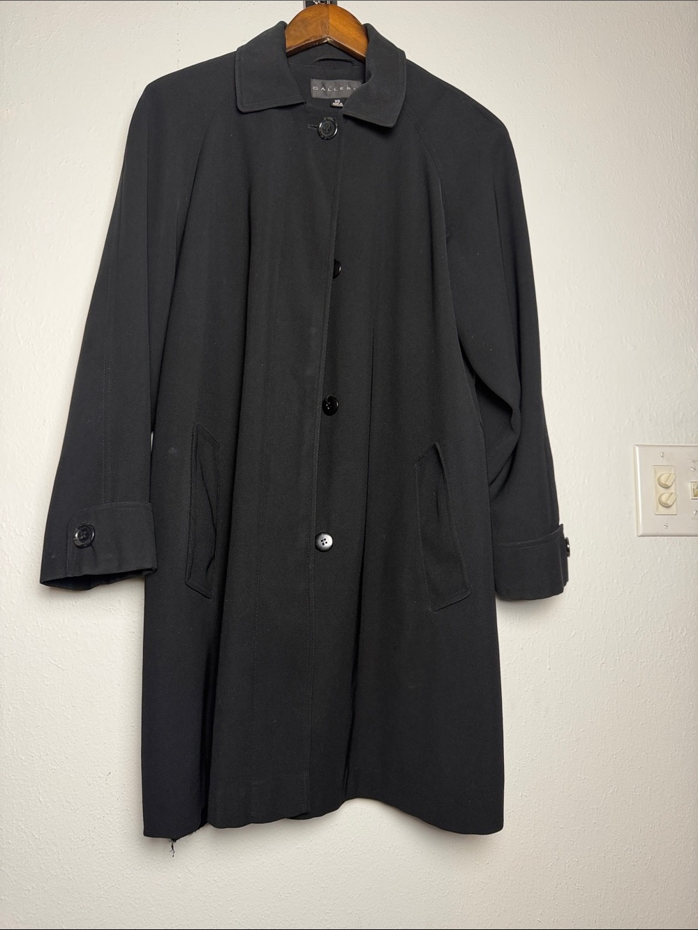 Gallery Women's Long Coat in Black Size XS